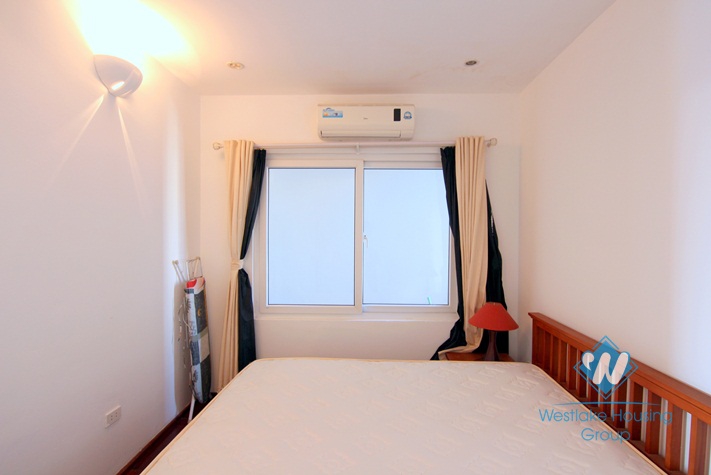 Lake view apartment available for rent in Quang An street, Tay Ho, Hanoi 